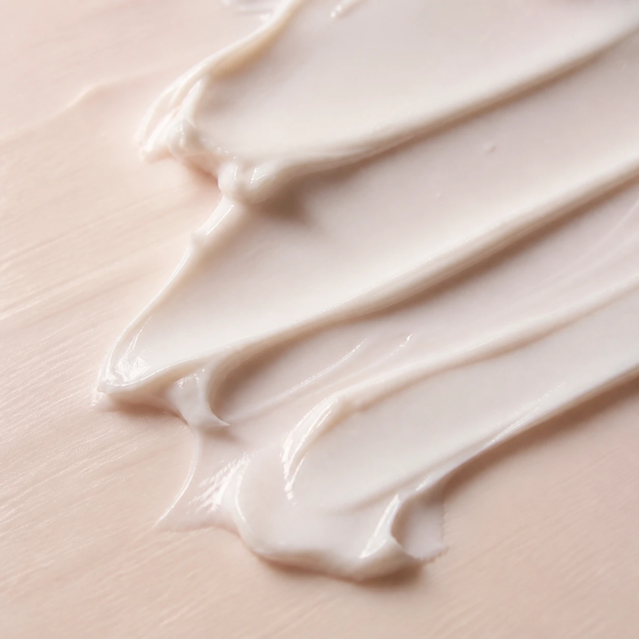 Silky cream smear texture